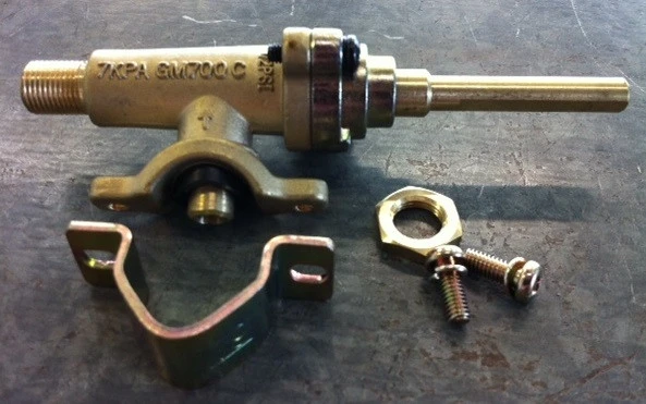 Charbroil, Turbo Brass Clamp-on Valve - 3701C 4 Charbroil, Turbo Brass Clamp-on Valve - 3701C - Image 2